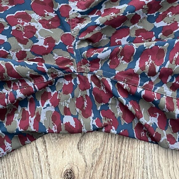 Lululemon Mens Assert Shorts Size L Red Leopard Print Cross-training Activewear - Picture 6 of 10